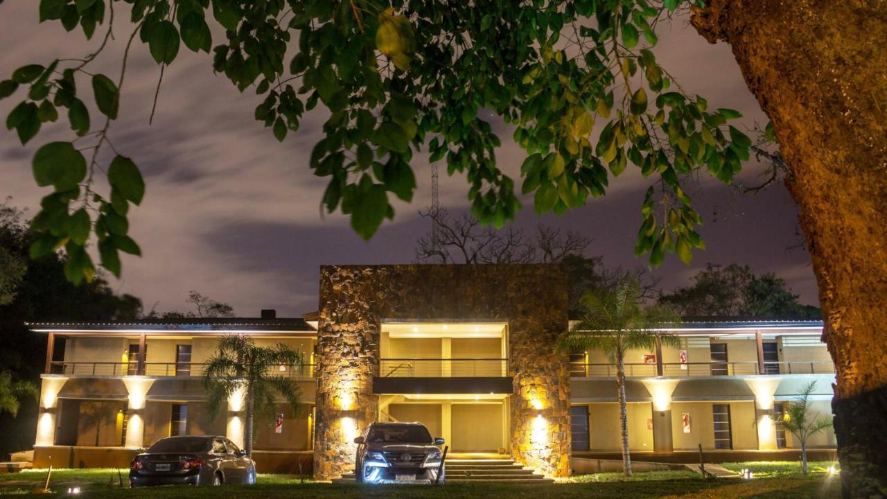 Pirayu Hotel & Resort Puerto Iguazú Esterno foto